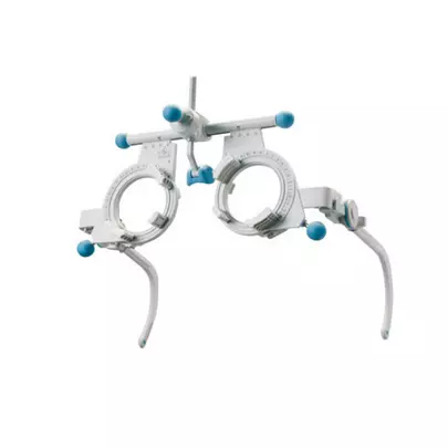 ตรวจสายตาโดยใช้ oculus trial frame