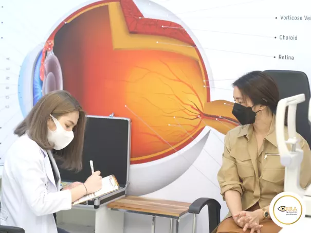 ตรวจสายตา โดยการซักประวัติ