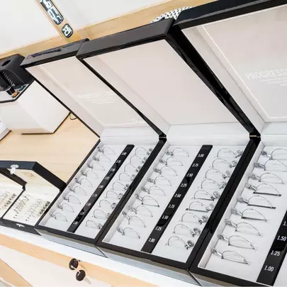 เลนส์โปรเกรสซีฟ ทดลองใส่