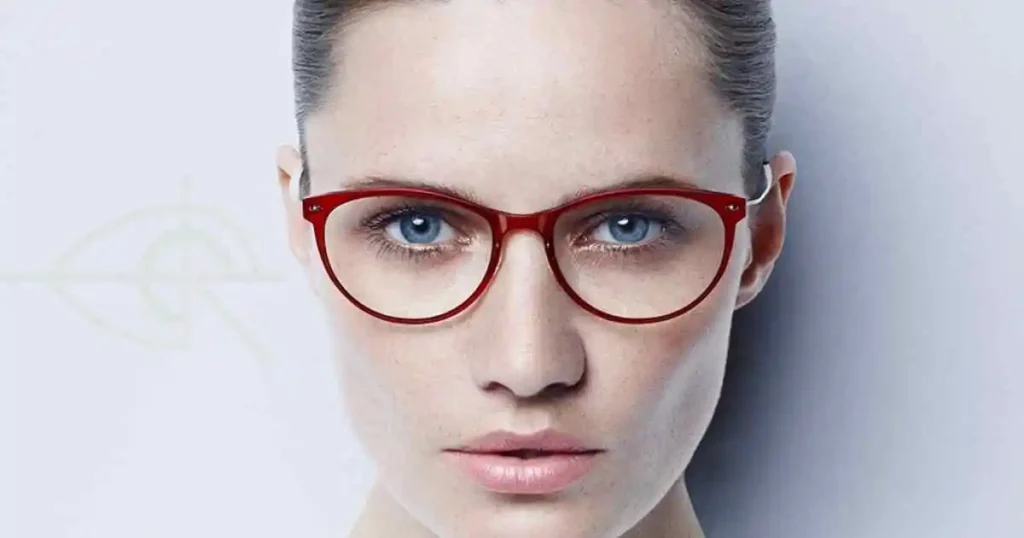 แว่นทรงแคทอาย